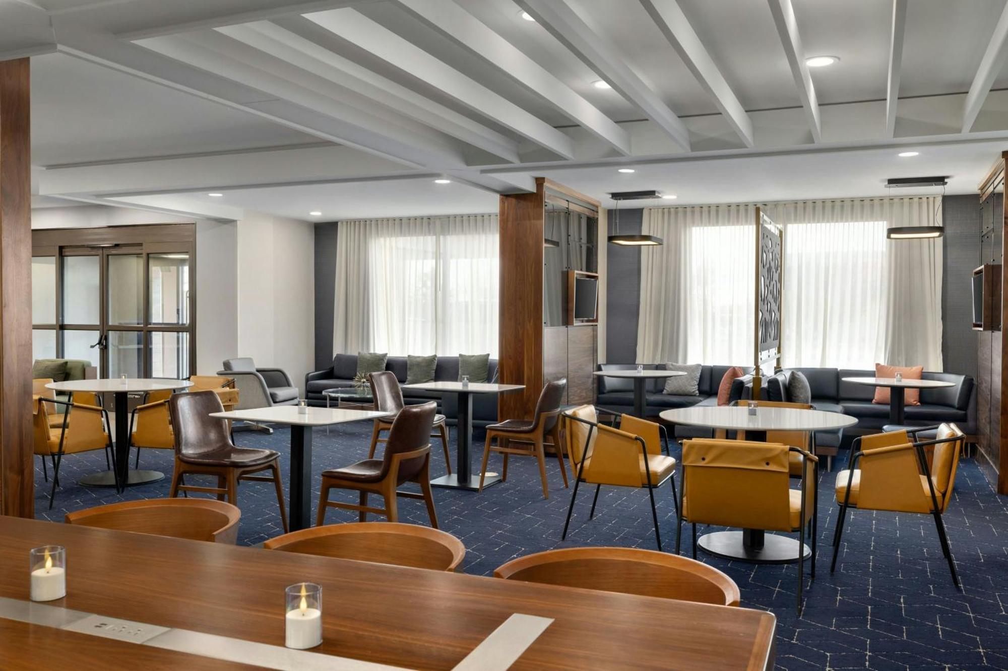 Courtyard By Marriott Kokomo Eksteriør billede